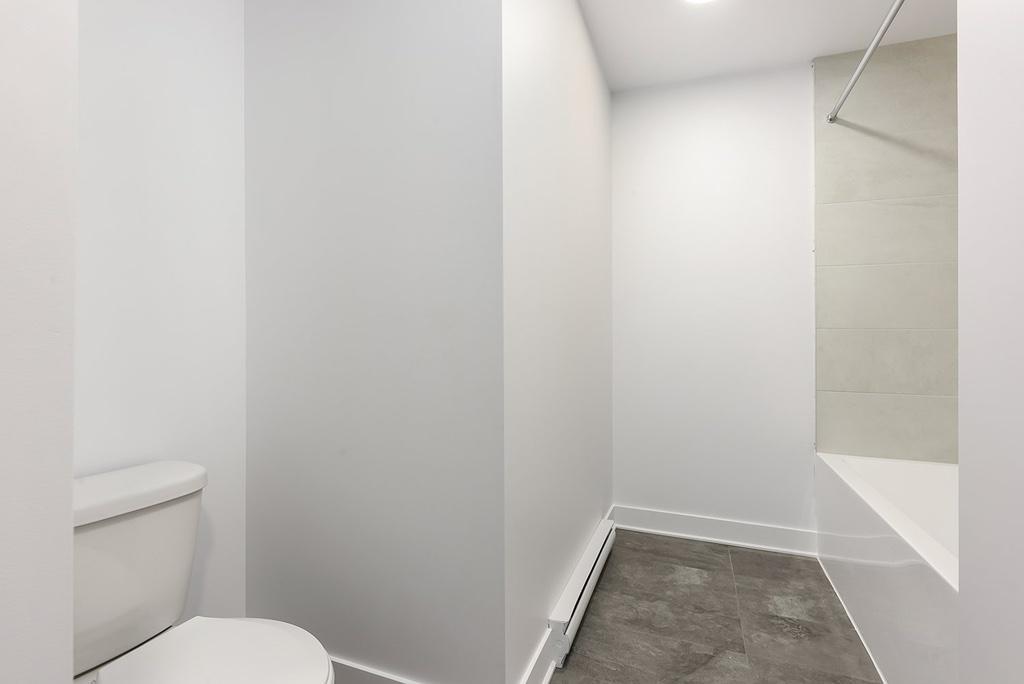 Beau grand 5 1/2, Ormstown, Libre maintenant !