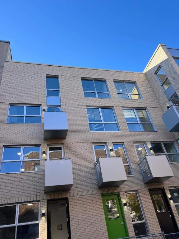 CACHET TRES SPECIAL NOUVEAU SUR LE MARCHÉ 1, 2 ou 3 CAC FERMÉES