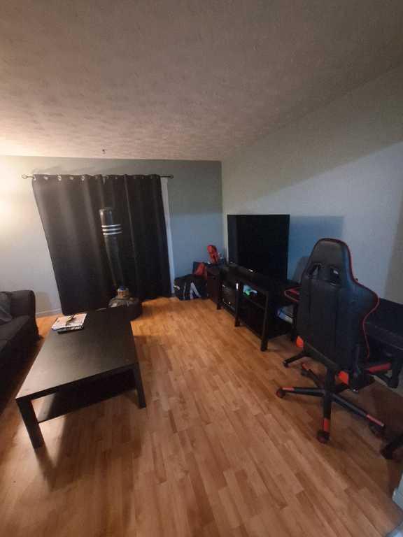 logement 3 1/2 chauffé/eau chaude