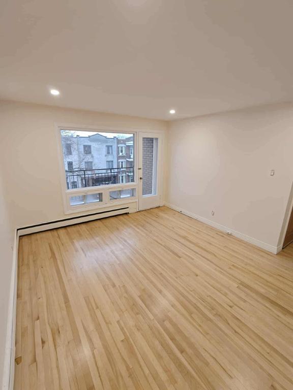 Grand 4 1/2 Rénové Rosemont