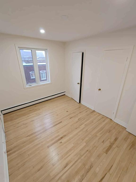 Grand 4 1/2 Rénové Rosemont