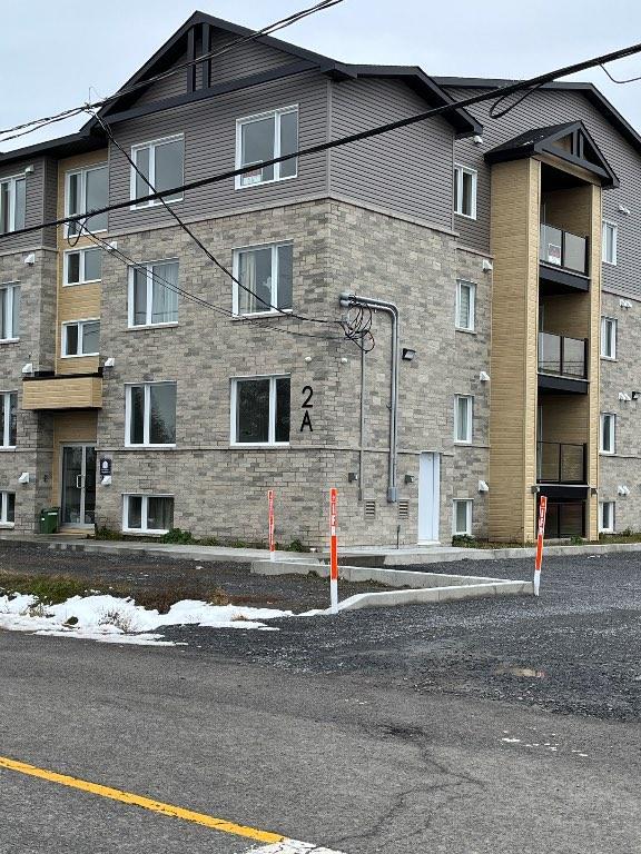 5 1/2 a louer-pointe-des-cascades-appartement