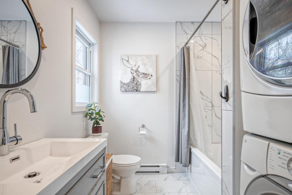 Maison au bord de l'eau 1h de montréal