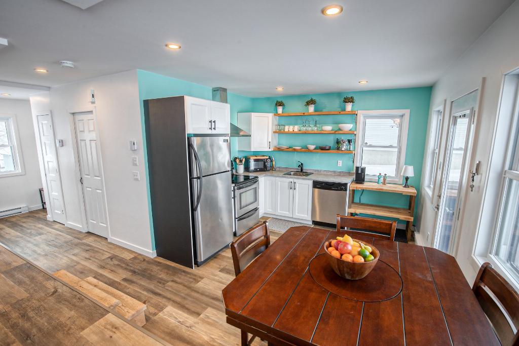 Maison au bord de l'eau 1h de montréal