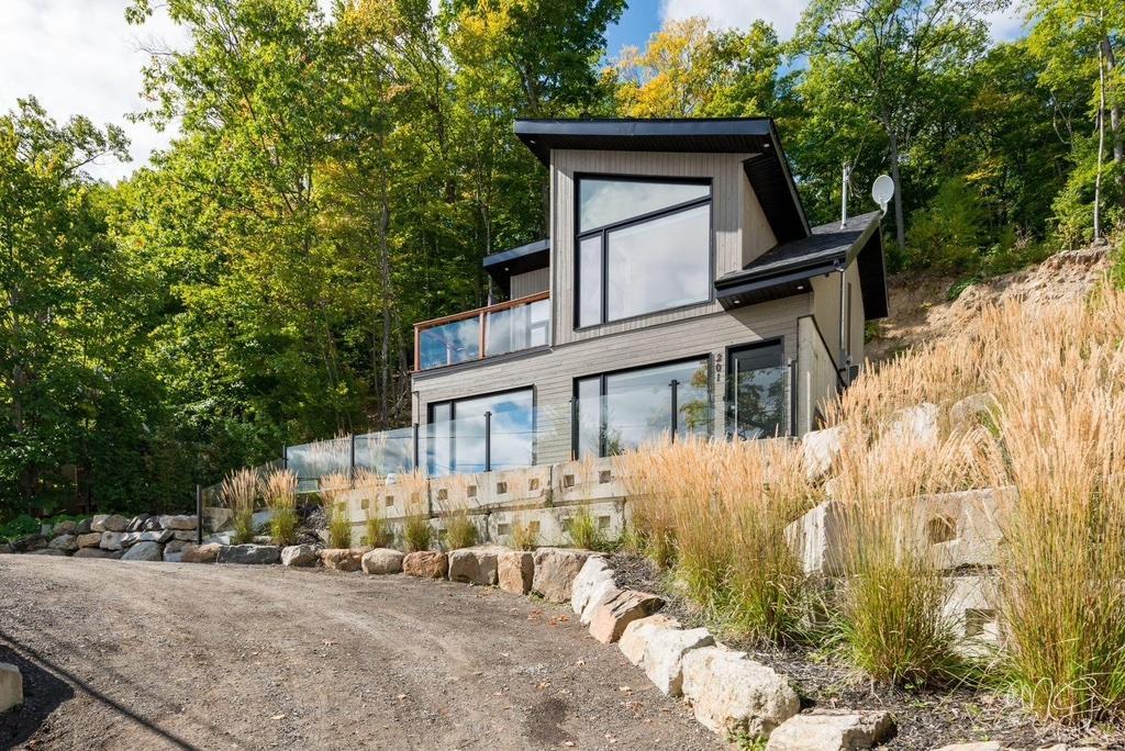 Maison à louer 2ch , bord de l'eau , meubler