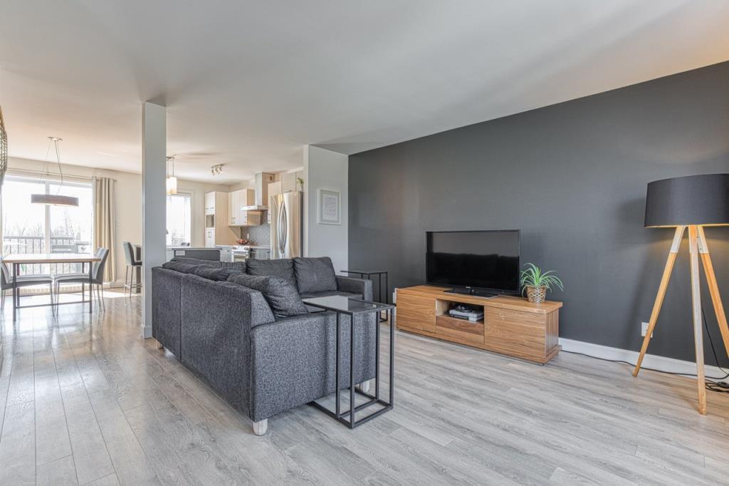 SUPER CONDO 5 1/2 À LOUER À NEUFCHÂTEL