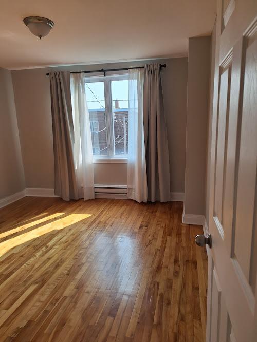 5 1/2 with 3 bedrooms in Parc Extension