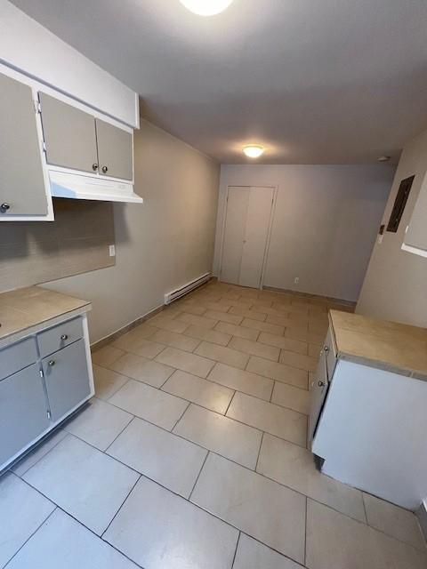 2 1/2 a louer propre et tranquille