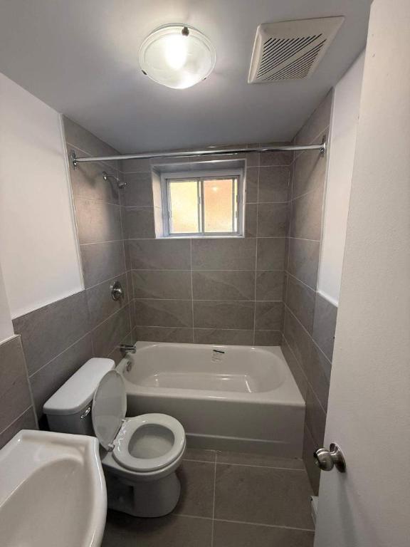 2 CH - 1 SDB - Montréal - $1,300 /mo