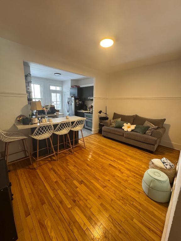 4 1/2 tout inclus et meublé sur Le Plateau