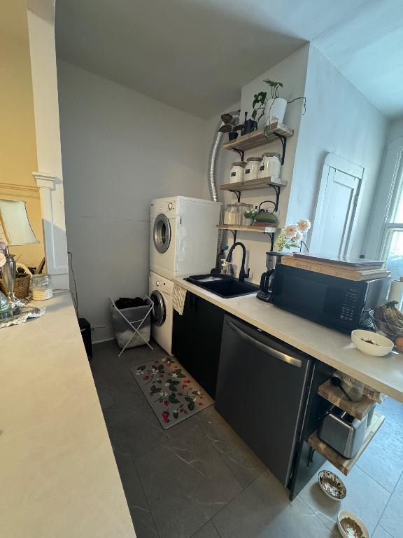 4 1/2 tout inclus et meublé sur Le Plateau