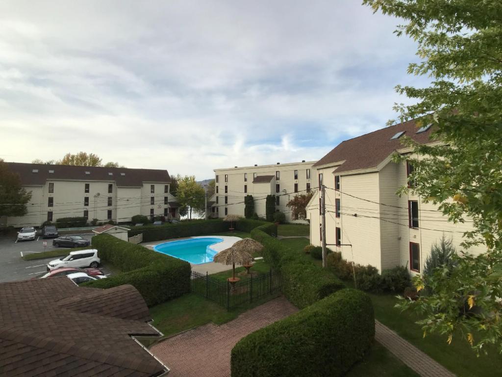 *** Magog *** Condo a Louer - 3 1/2 - O'berge du village - Libre immédiatement