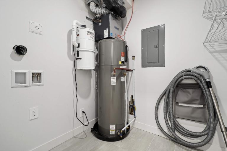 1 CH - 1 SDB - Bromont - $1,610 /mo