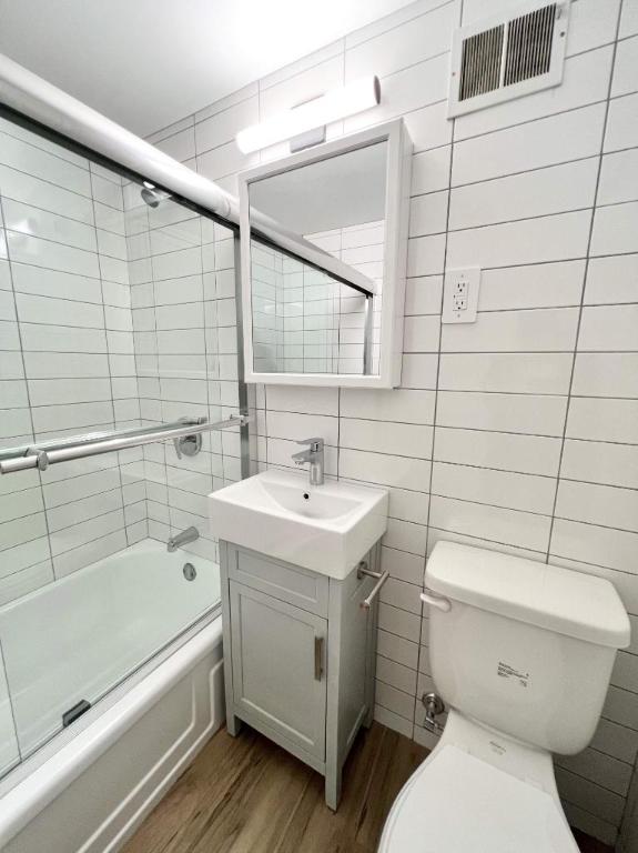 1 CH - 1 SDB - Montréal - $1,300 /mo