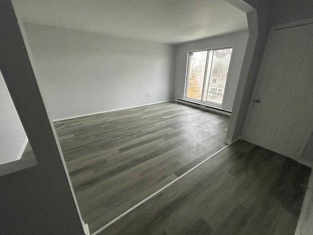 LASALLE - 5 1/2 À LOUER