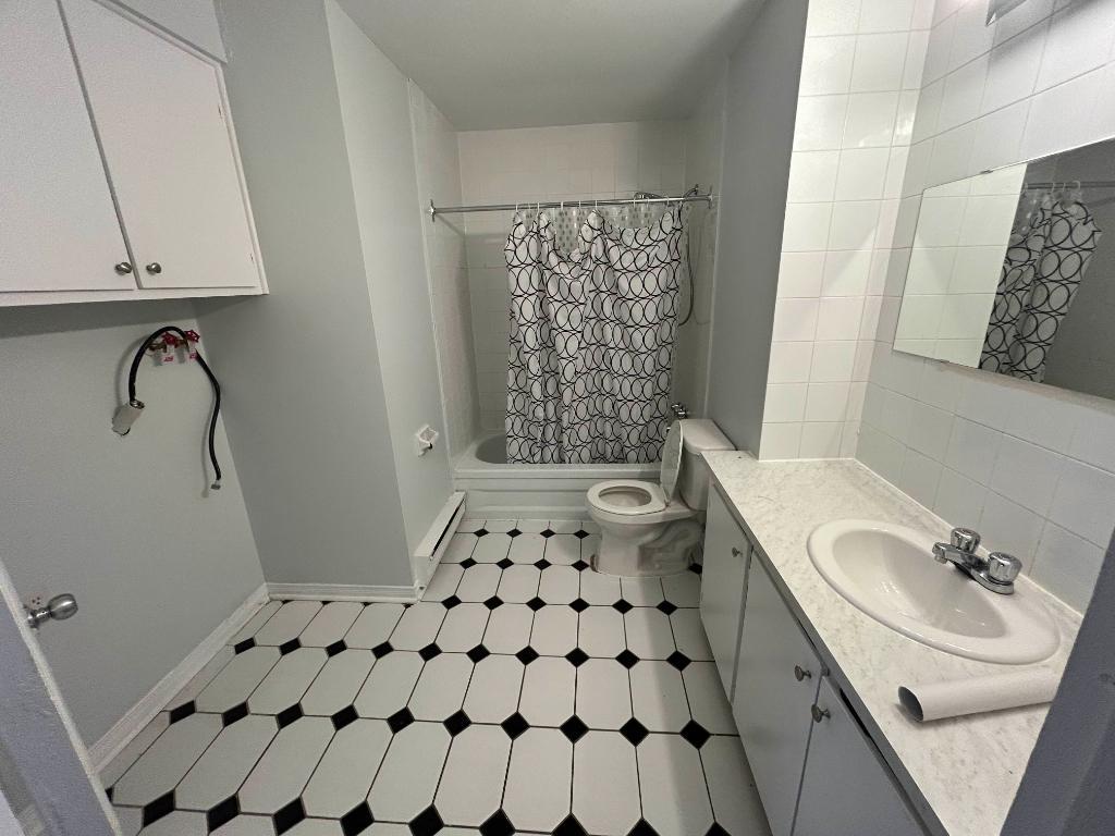 LASALLE - 5 1/2 À LOUER