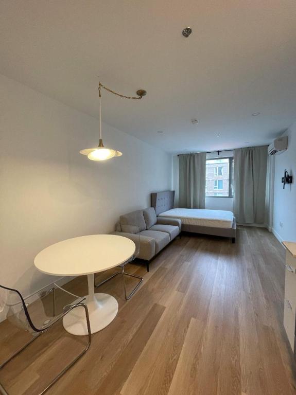 Studio - Montréal - $1,710 /mo