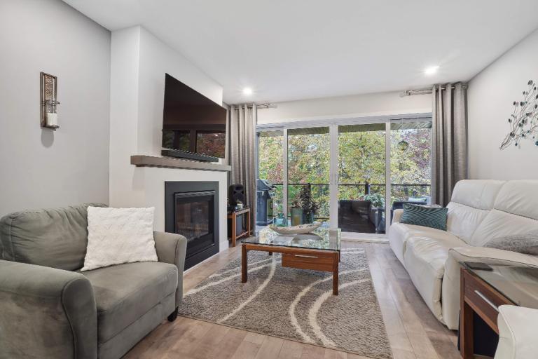 2 CH - 2 SDB - Bromont - $2,050 /mo