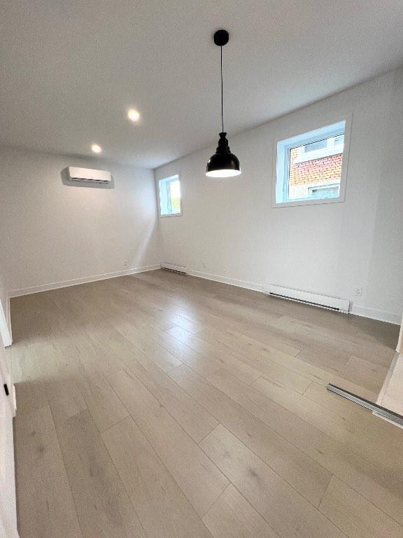 Luxueux, Neuf et Grand 41/2 Libre 1 juillet 2026