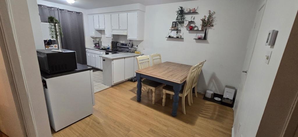 À Laval, un grand 4 1/2 à louer, disponible le 1er janvier ou avant