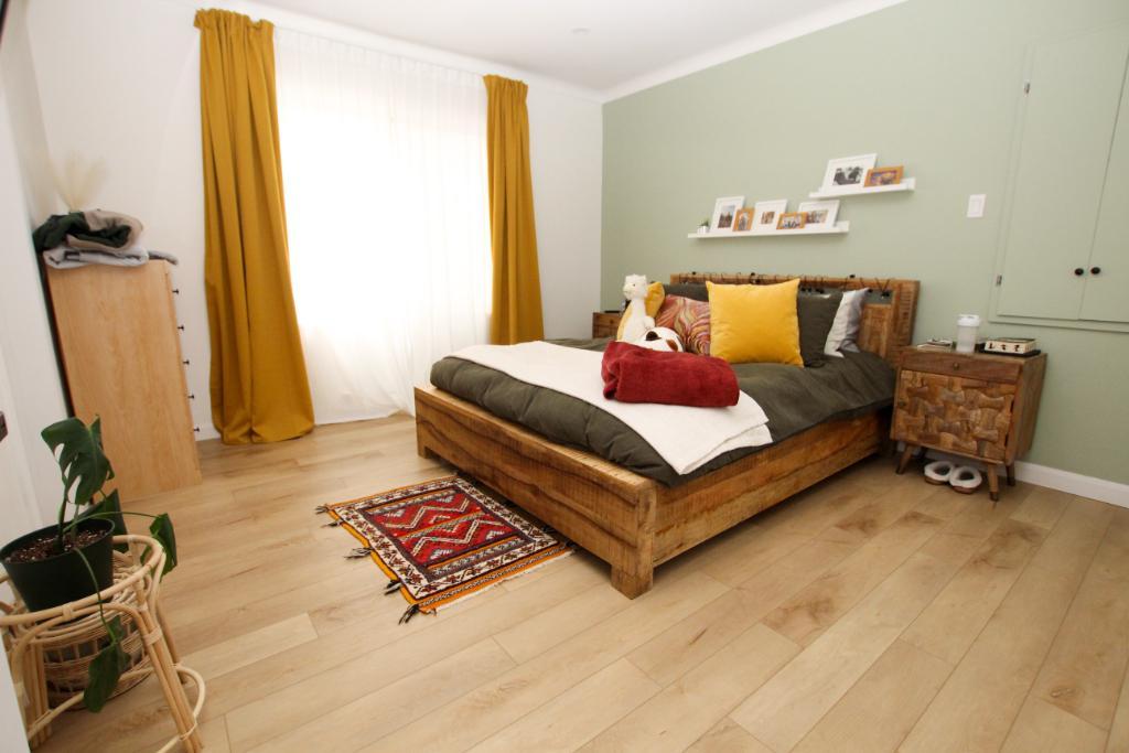 Rosemont 8 1/2 rénové, cour, garage, piscine, stationnement