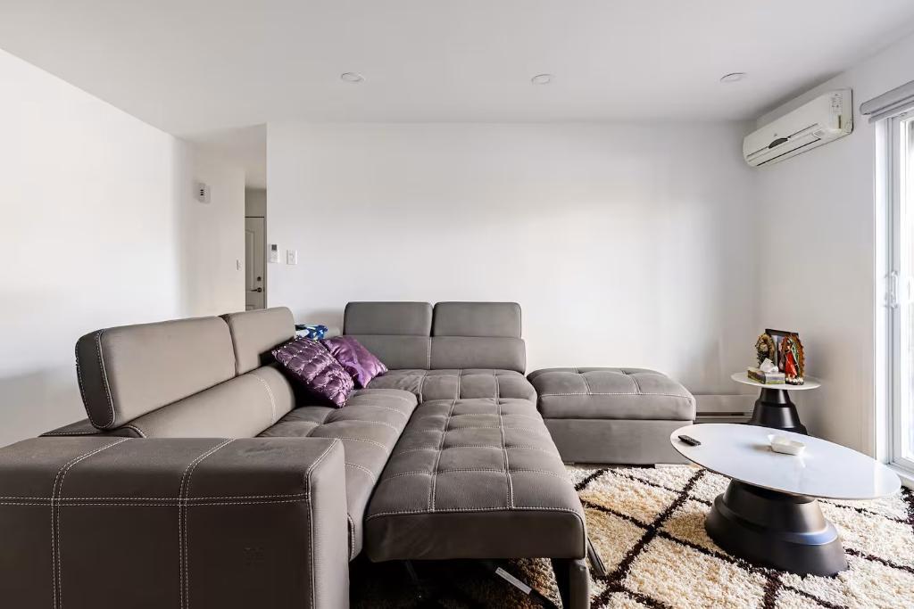 Appartements Meublé 4 1/2, 2 CH à Laval Meublé