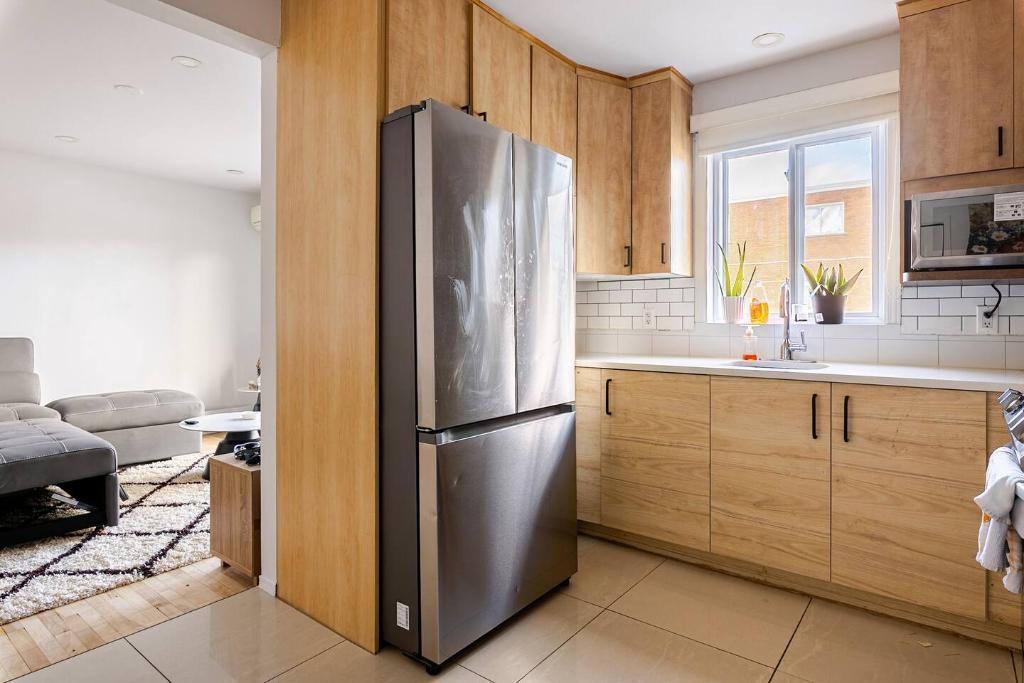 Appartements Meublé 4 1/2, 2 CH à Laval Meublé