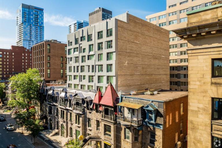 2 CH - 1 SDB - Montréal - $2,246 /mo