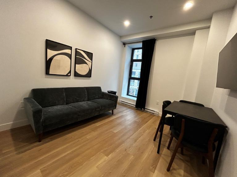 2 CH - 1 SDB - Montréal - $2,246 /mo