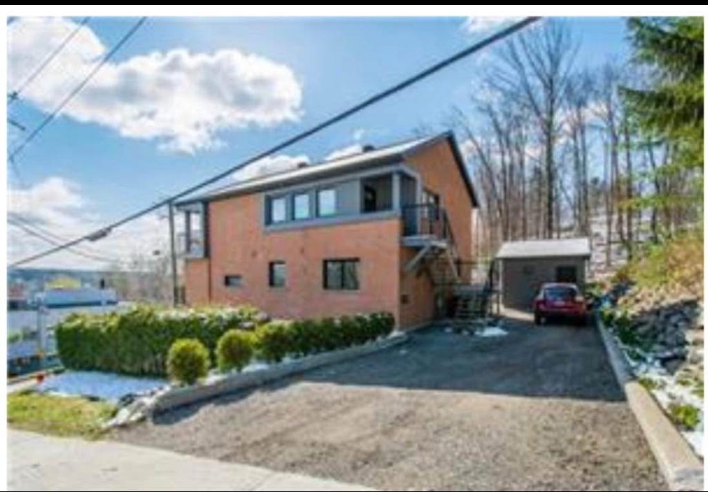 4 1/2 à louer Sherbrooke