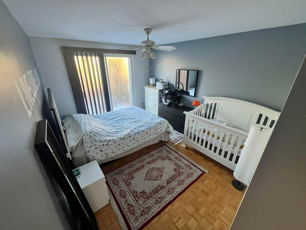 grand 4 1/2 près du métro Montmorency