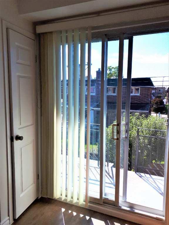 N-Rosemont Grand 4 1/2 Triplex 2e Étage près de tous les services