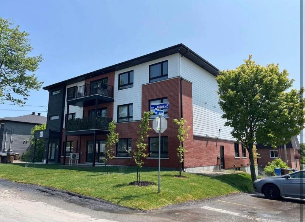 Beaux 4 1/2 NEUFS, quartier tranquille, dès maintenant; Rue Armand