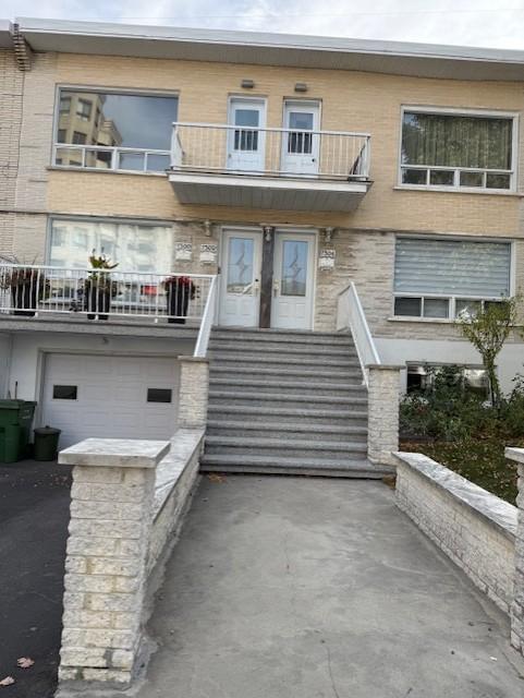 GRAND 3 1/2 A LOUER A ST. LEONARD, D'UN TRIPLEX