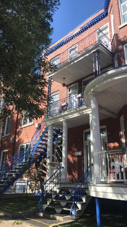 6 1/2 - Montréal (Centre-Sud) - 2 150 $/mois