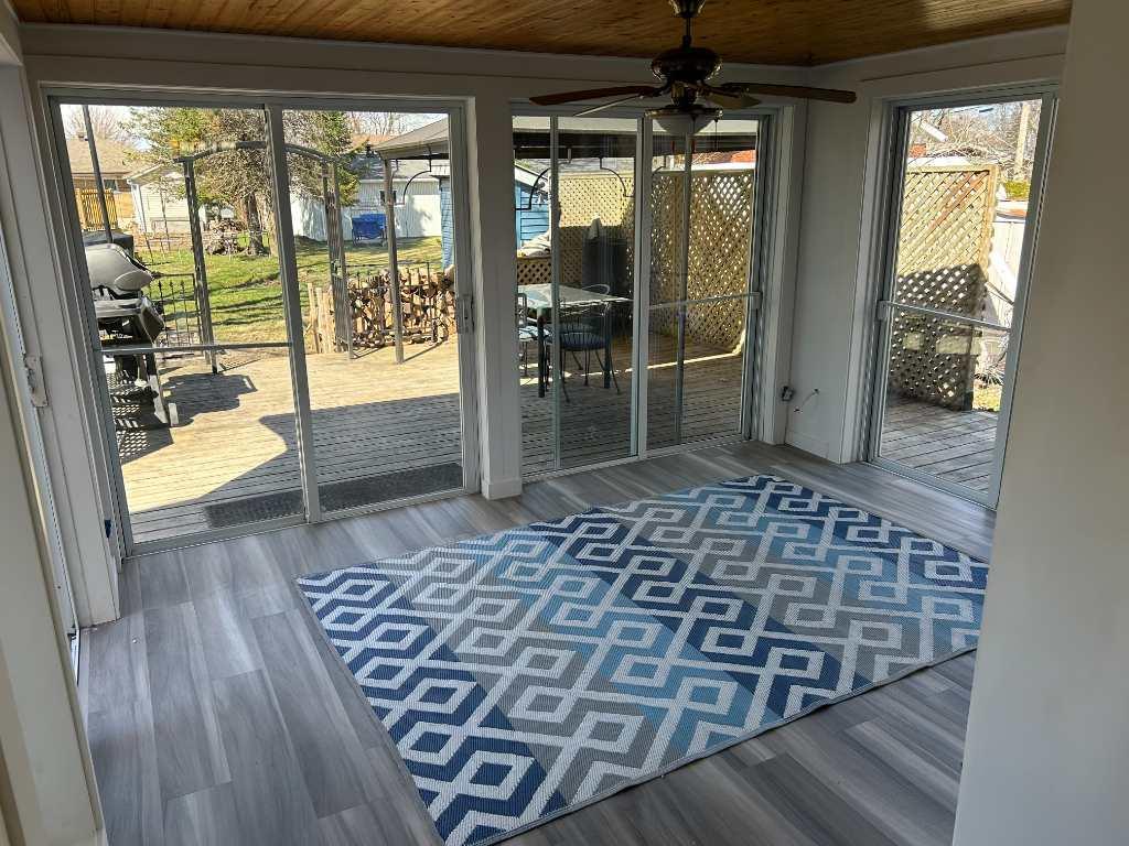 VALCOURT GRAND 4 1/2 A LOUER AVEC GARAGE