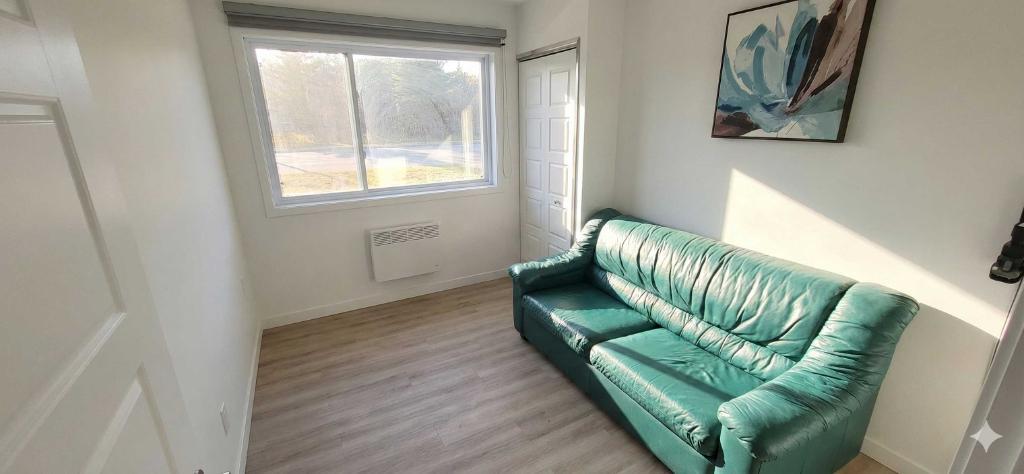 RARE : 4 1/2 au dernier étage côté sud (Cession de bail)