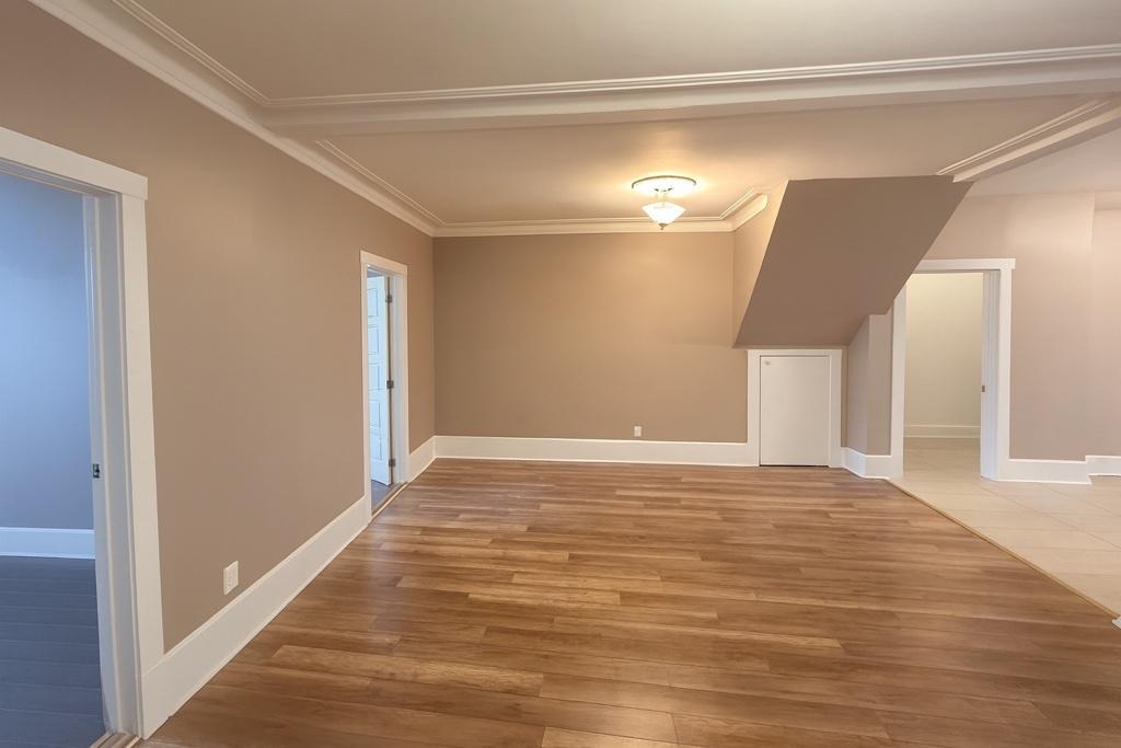 6 1/2 (4 Bdrm) for rent available immediately in Verdun