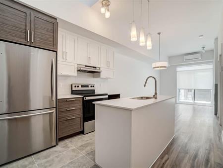 2 Bed Penthouse + Loft - 12 Rue De L'Horizon, Gatineau