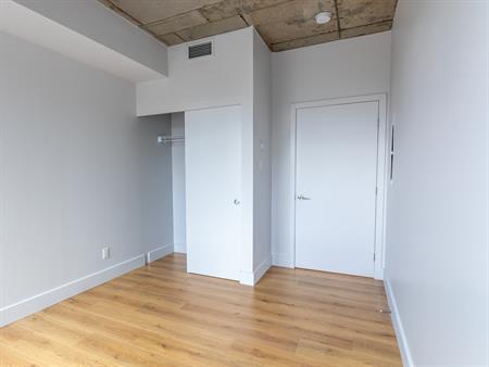 2 Bdrm- C1 Model (optional- Furnished) - 1090 Rue De Bleury, Montréal