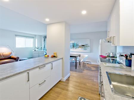 1 Bedroom | 1 Bathroom - 215 Rue Bellevue, Sherbrooke