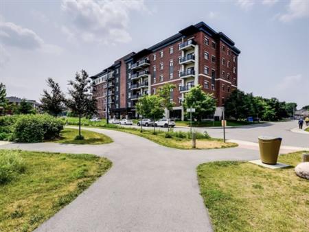 Condo Moderne Au Centre De Gatineau