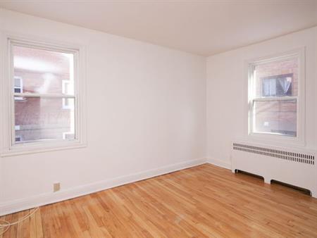 2 bedroom apartment of 667 sq. ft in Montreal