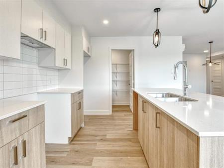 MAGNIFIQUE APPARTEMENT À LOUER PRÈS DE JOLIETTE