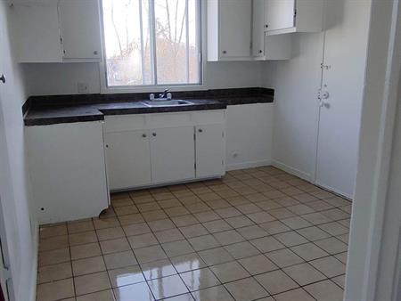 Longueuil – Appartement 4 1/2 à louer – 2e étage