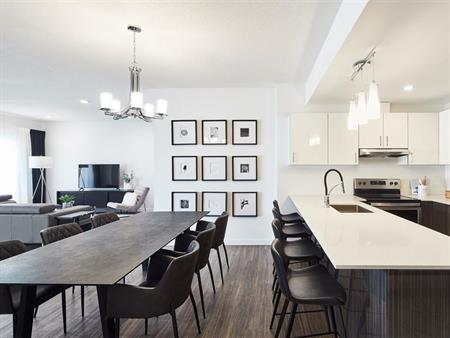 Condo neuf 5 1/2 à louer à Laval près du Marché 440