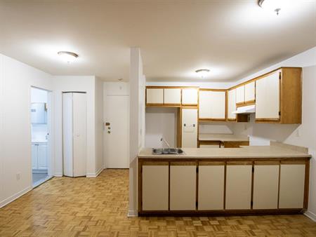 Montréal – Ahuntsic-Cartierville – Appartement 4 1/2 à louer près du Marché