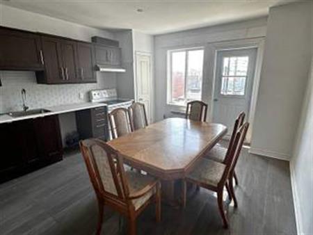 Mercier Hochelaga - 4 1/2 Renovated on 3rd Floor