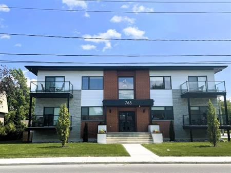 3 1/2 style condo neuf à Beloeil!