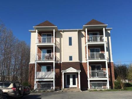 Grand Condo 4 ½ à Louer - Vaudreuil-Dorion